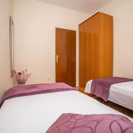 Maja دوغي رات